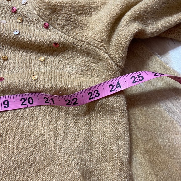 1x sweater 🧜‍♀️* - Picture 3 of 6